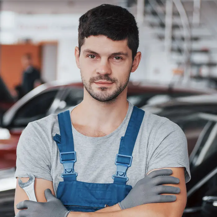 Skilled mobile detailing expert