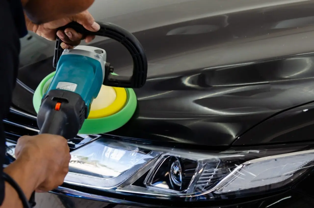 Exterior car detailing wash and polish service